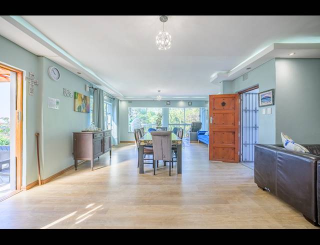 4 BEDROOM HOUSE FOR SALE IN WESTVILLE